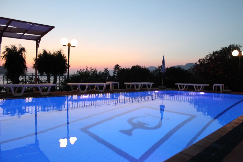 Hotel Philoxenia 마소우리 외부 사진