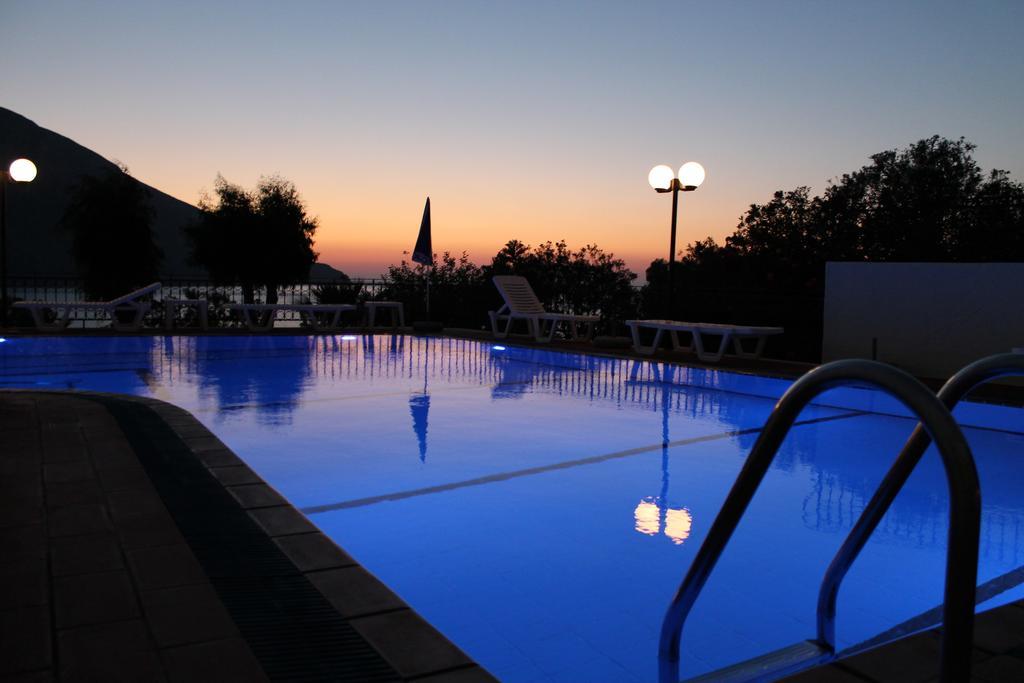 Hotel Philoxenia 마소우리 외부 사진